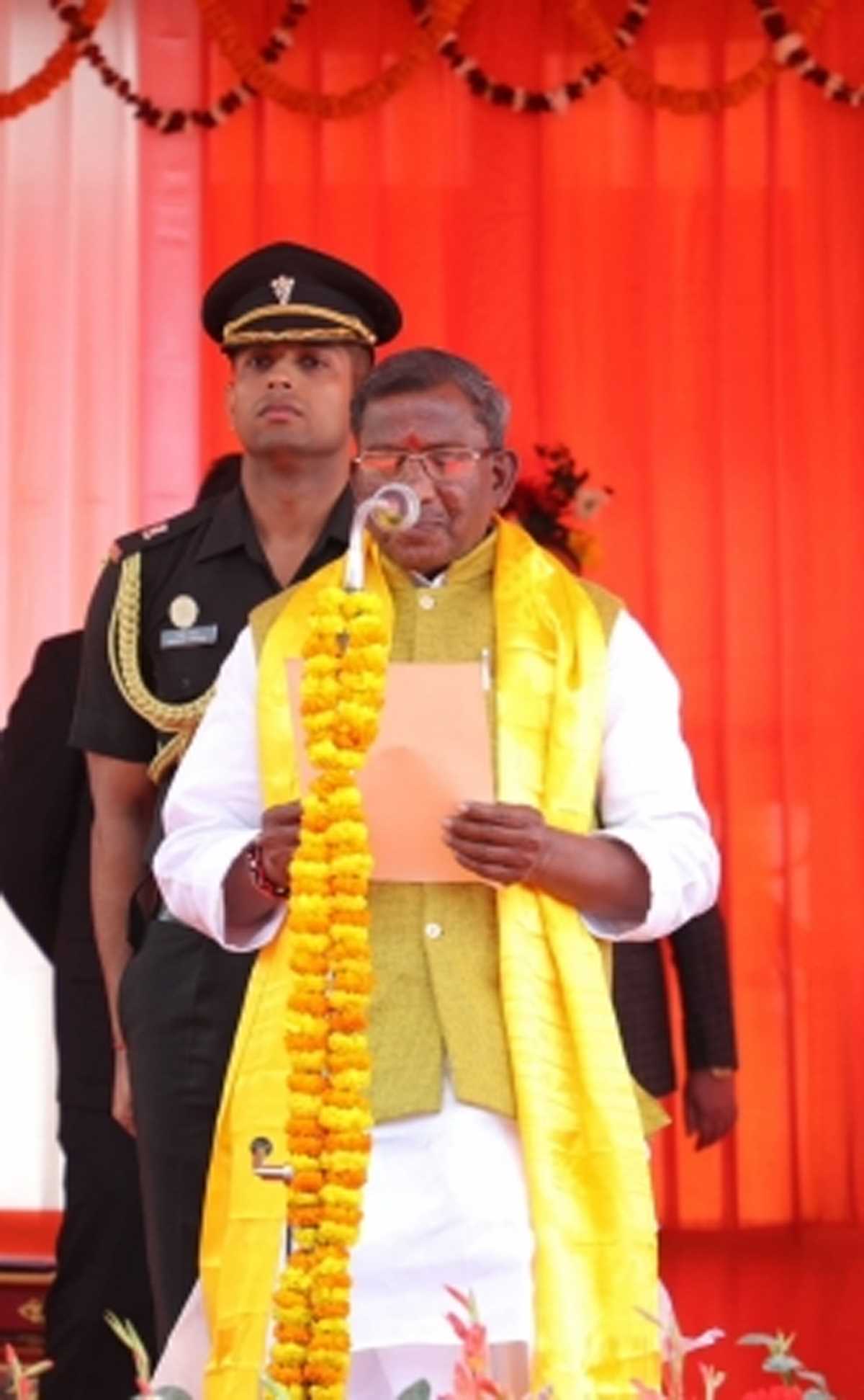 लक्ष्मण प्रसाद आचार्य ने सिक्किम के राज्यपाल के रूप में शपथ ली